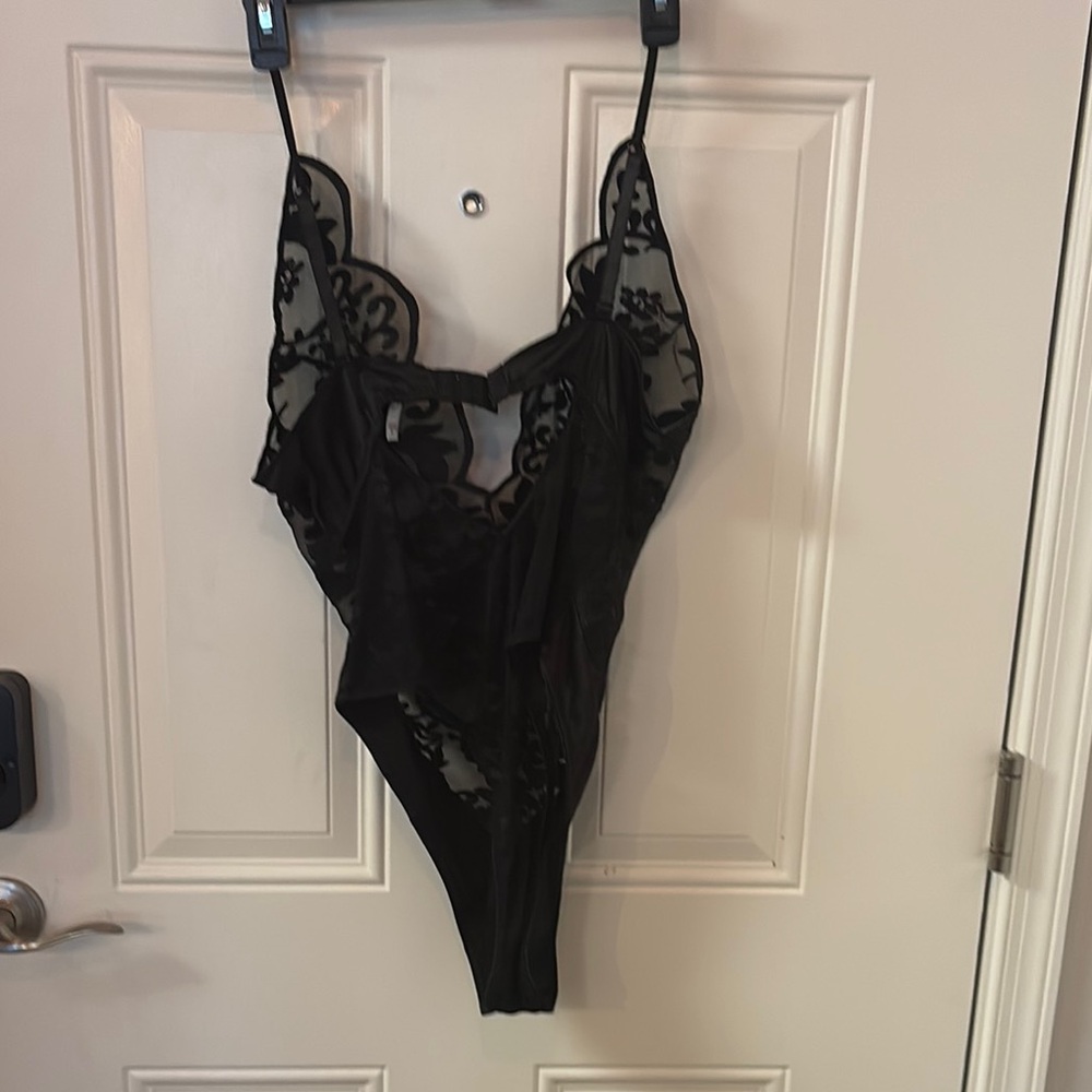 Black Lace Bodysuit - Picture 4 of 6